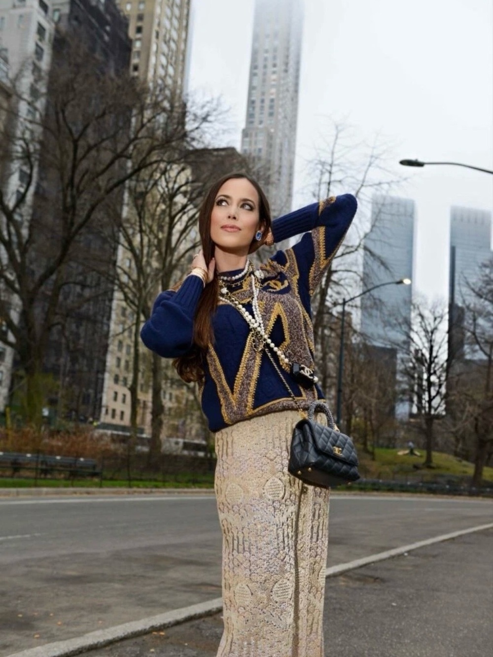 CHANEL Navy & Gold Cable-Knit Crewneck Sweater - Picture 8 of 11